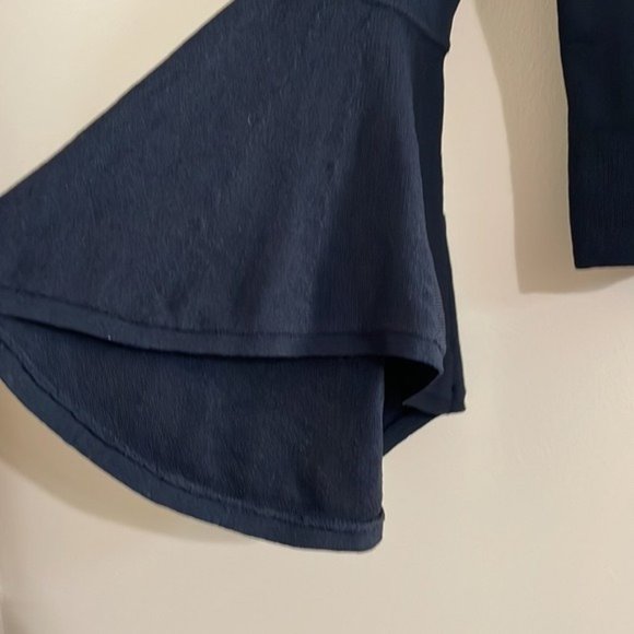 Eliza J Bell Sleeve Knit Sweater Size L - Picture 5 of 8